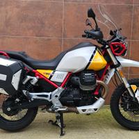 V85TT Moto Guzzi Evocative Graphic