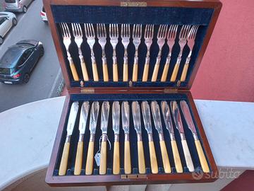 Servizi di posate antiche SHEFFIELD (FRUTTA PESCE)