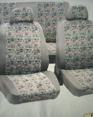 Set coprisedili per auto