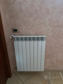 Lotto 4 Termosifoni + Scaldasalviette Cromato