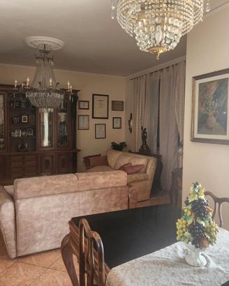 Arredi completi casa in stile classico – Soggiorno