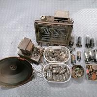 Valvole + pezzi radio antica