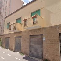 Via Sardegna.Quadrivano con box auto