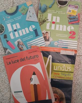 vedesi libri a metà prezzo 