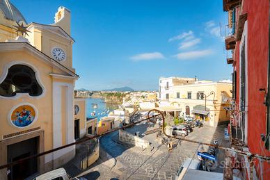 Piazza dei martiri | trilocale