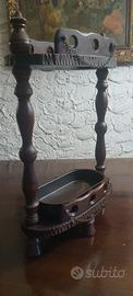 Portaombrelli in legno