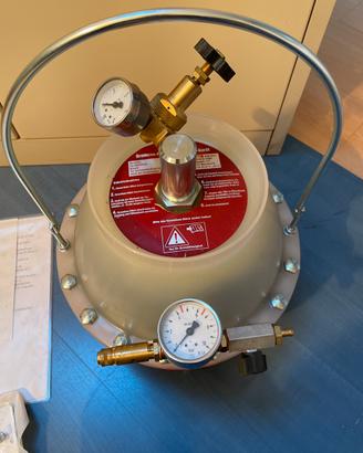 Macchina pneumatica Stierius per spurgo freni