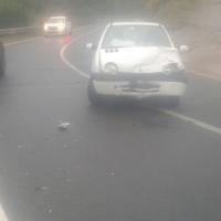 Renault Twingo incidentata per pezzi