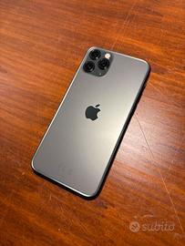 IPhone 11 Pro 64GB midnight green + accessori