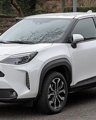 Toyota yaris cross per ricambio