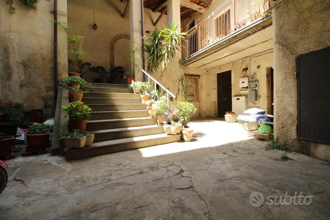 4 LOCALI A MONTALTO UFFUGO - Vista 5