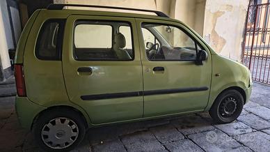 Opel Agila (2003) – Pratica, economica, pronta.
