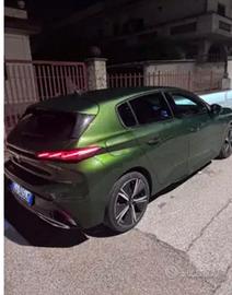 Peugeot 308
308 III 2022 1.5 bluehdi GT