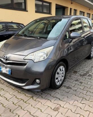 TOYOTA Verso-S 1.3 MT Active