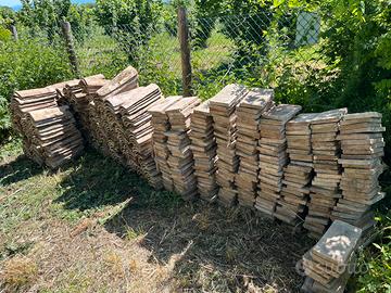 tegole (43x18) e mattoncini(30x15x2,5) creta