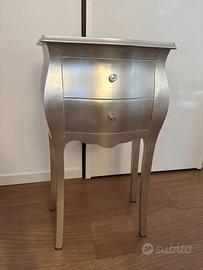 Mobile in foglia d’argento