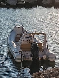 Sacs 690 con motore mercury varado200cv