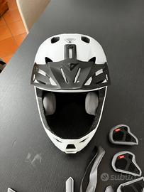 Casco mtb DAINESE