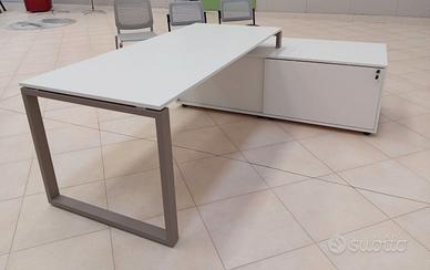 arredamento per ufficio completo