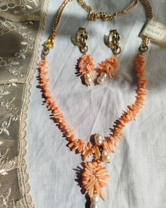collana e orecchini corallo 