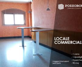Montebelluna, semicentro - Locale commerciale
