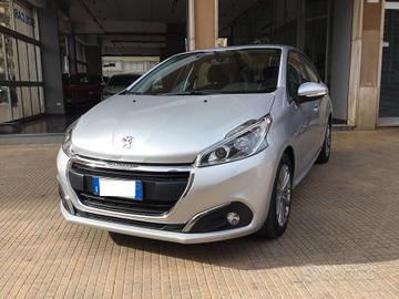 Peugeot 208 BlueHDi 75 5 porte Allure