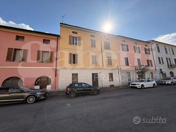 Stabile/Palazzo Cremona [cod. rif6038171VRG]
