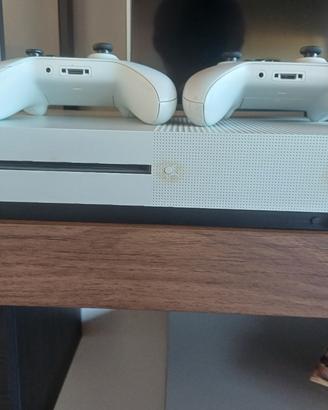 X BOX ONE S