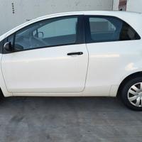 Toyota Yaris 2010 per ricambi