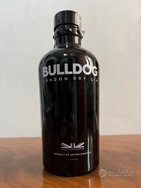 Bottiglia vuota Bulldog London dry gin