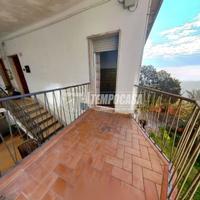 APPARTAMENTO SENZA CONDOMINIO CON DUE CAMERE E SOF