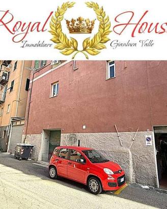Box / Garage di 40 m² a Genova