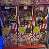 Tre pezzi distributore palline e chupa chups