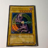 Carta originale Yu-Gi-Oh! “Mago Nero”