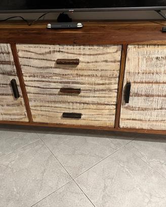 Mobile basso in legno
