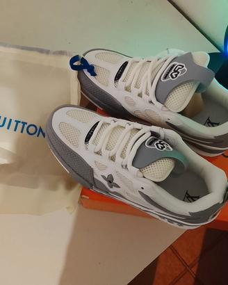 scarpe eleganti nuove 