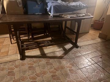 Tavolo in legno allungabile