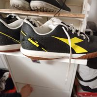 scarpini per calciotto