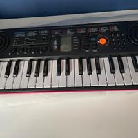 Mini piano casio SA-78