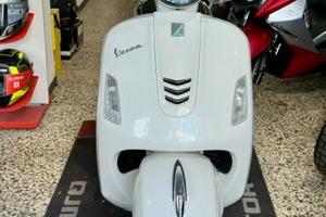 PIAGGIO VESPA GTS 300