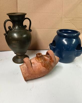 Anfora e vasi in terracotta 