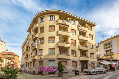 2 LOCALI A TORINO