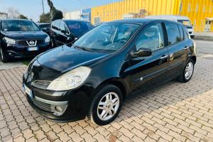 Renault Clio 1.2 16V 5 porte Le Iene