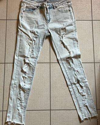 jeans Pull&Bear strappati chiari