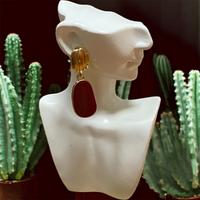 Orecchini di vari forme, cinque pezzi