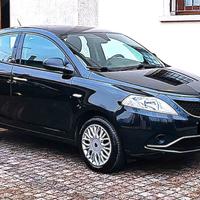 Lancia Ypsilon 1.2 69 CV 5 porte GPL Ecochic Silve