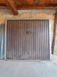 Basculante in metallo per garage