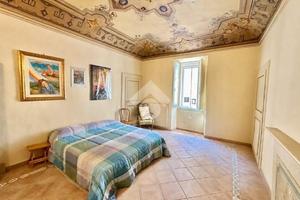 3 LOCALI A SPOLETO