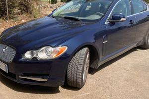 Jaguar XF modello luxury