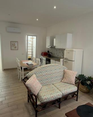 Cagliari, appartamento ristrutturato con terrazza
